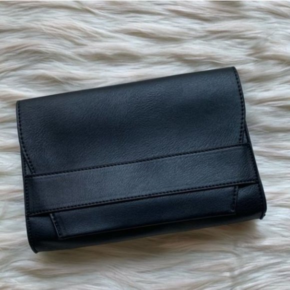 Summer & Rose poncho and purse - Picture 7 of 8